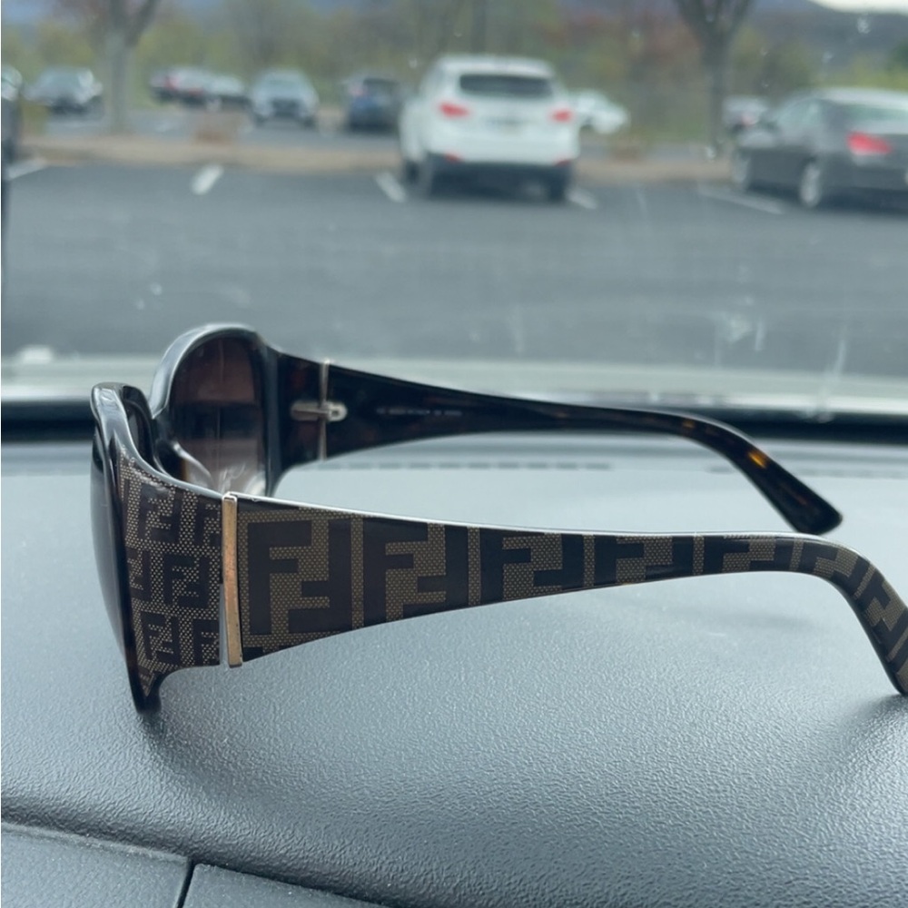 AUTHENTIC FENDI Sunglasses